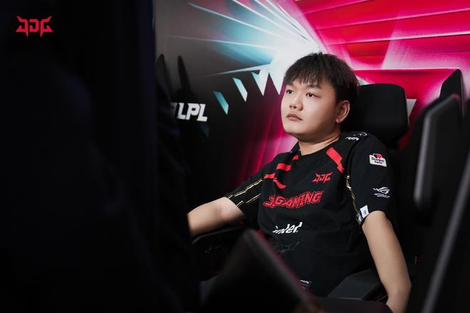 他在与中国 他在与中国